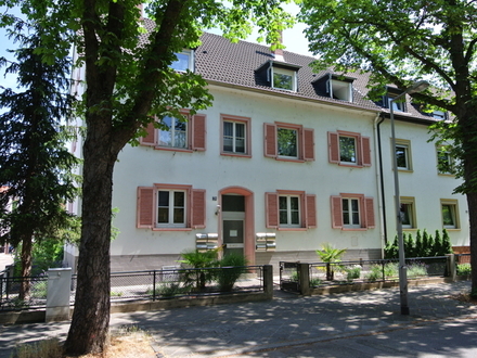 Ideale 1-Zimmerwohnung mit Loggia in Mannheim-Käfertal