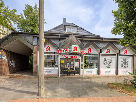 Große Apotheke mit im Ober- und Dachgeschoss weiteren Räumlichkeiten zu verkaufen.