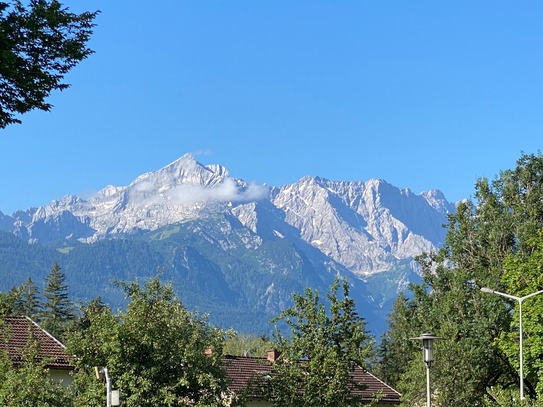 Wohn- und Geschäftshaus mit Potential in Garmisch-Burgrain