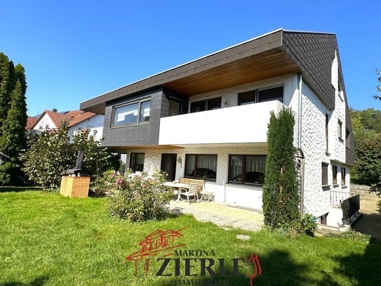 Gelegenheit! Mehrfamilienhaus in sehr gefragter ruhiger Lage, großer Garten, Doppelgarage u. Carport