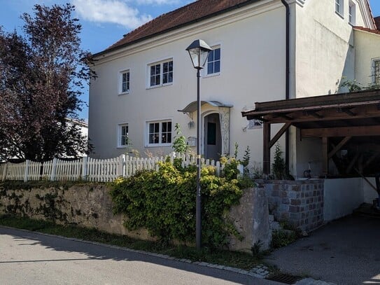 Historisches Stadthaus in zentraler Lage, keine Maklergebühr und kein Denkmalschutz