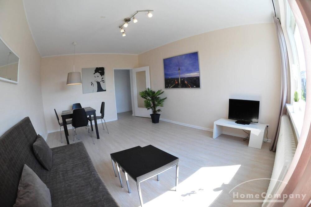 Helle 3-Zimmer-Wohnung mit Balkon in Berlin Wilmersdorf, möbliert - Foto 1