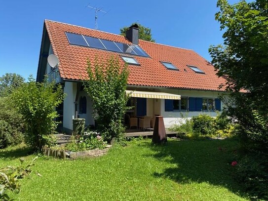 Attraktives Einfamilienhaus im Grünen mit Blick in die Natur und vielen Besonderheiten, ohne Makler