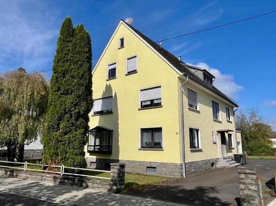 Montabaur, Erdgeschosswohnung mit Terrasse und Garage