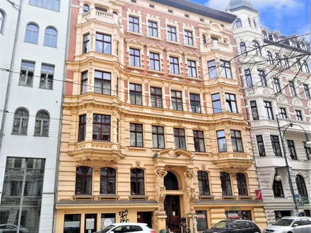 Großäumige 3-Raum-Wohnung mit Balkon im Herzen Magdeburgs