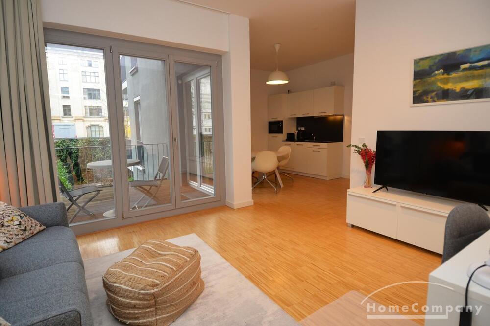 Wunderschöne 2-Zimmer Wohnung Berlin Mitte, Toplage, möbliert - Photo 1