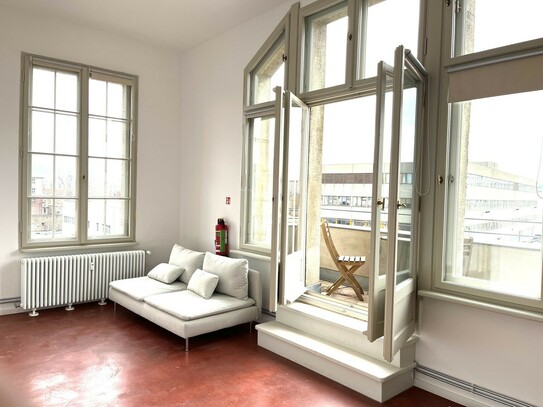 Helle Gewerbeeinheit, Büro oder Atelier mit 3Zi+Küche+Balkon