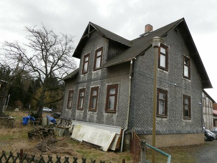 Einfamilienhaus mit Nebengebäude in Rudolstadt