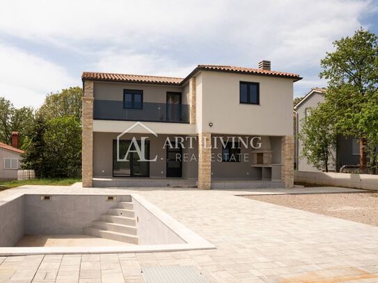 Istrien, Labin, Umgebung - attraktives Haus mit Swimmingpool in ruhiger Lage