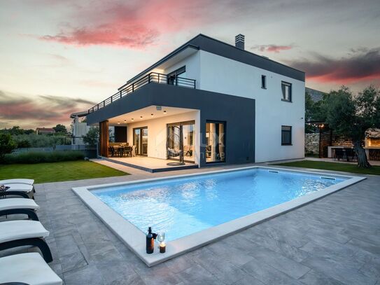 ISTRIEN, KRNICA - Schöne Villa mit Meerblick