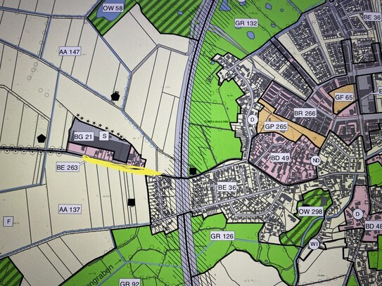 Grundstück ab250m2 versiegelt umbaut. zzgl. erschlossene Fläche bis 50.000m2