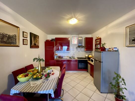 UMAG, CRVENI VRH - 2BR+DB mit Aussicht, Erdgeschoss