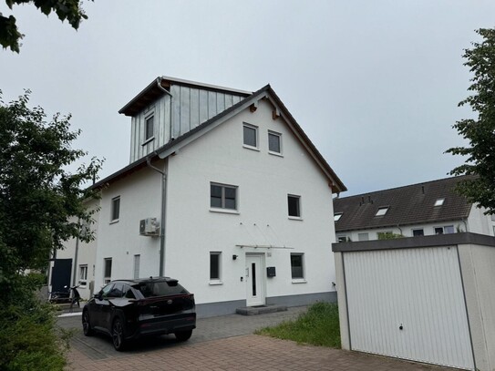 Modernes Reihenendhaus im Neubaugebiet Neuhofen