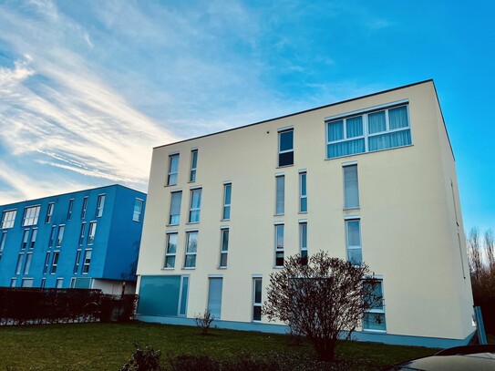 Exklusive 3-Zimmer-Wohnung mit Süd Balkon und EBK in Böblingen