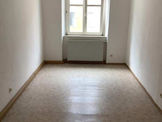 Geräumige 2 Raum-Wohnung in der Fußgängerzone-Nähe Marktplatz