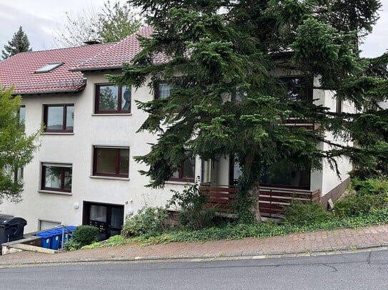 Sehr schöne 3 Zi-Wohnung mit EBK und Balkon