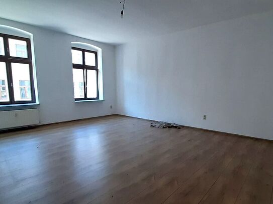 Gemütliche 4 Raumwohnung! Offene Wohnküche, Tageslichtbad und Stellplatz