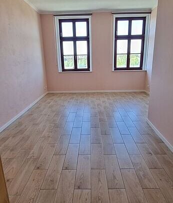 5 Raum-Maisonette Wohnung mit EBK, Aufzug und Balkon