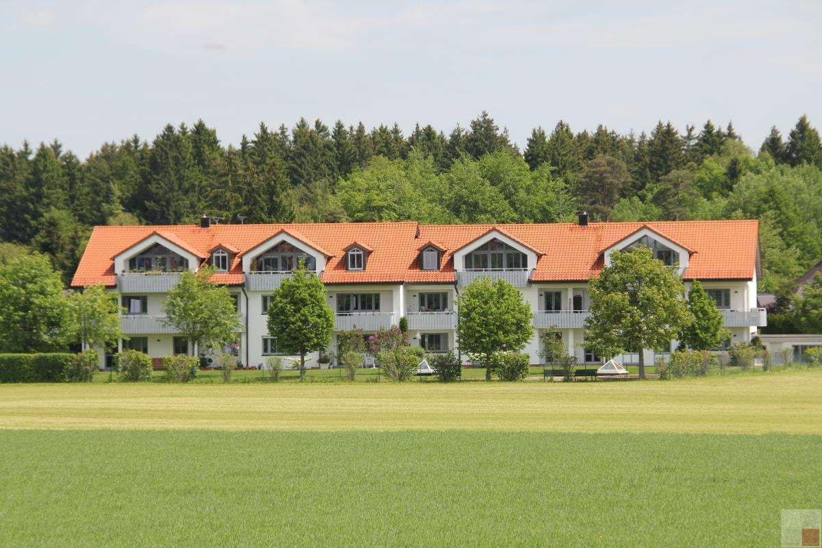                                                               Blick ins Grüne 2-Zi.-EG-Wohnung Grünwald                                                       in Grünwald (München)