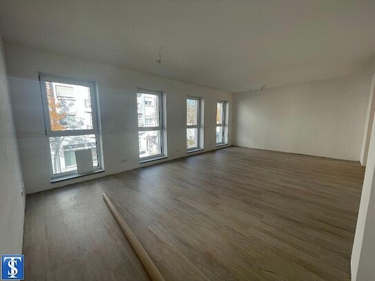 moderne helle 5 Raum Maisonette Wohnung mit 2 Balkonen