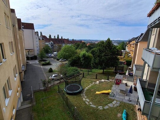 Helle 4 Zimmer Wohnung in Reusa mit Balkon und großem Bad