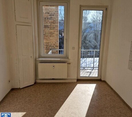 Große 5 Raum Wohnung - Super Grundriss absolut familientauglich mit Balkon!!