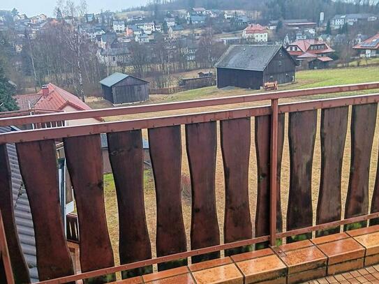 Schöne Aussicht vom Balkon der 3 Zimmer-Wohnung in Geroldsgrün !