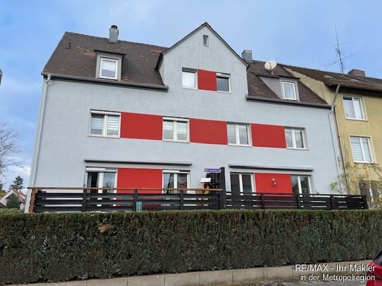 Helle 3 Zimmer-Dachgeschosswohnung mit Stellplatz