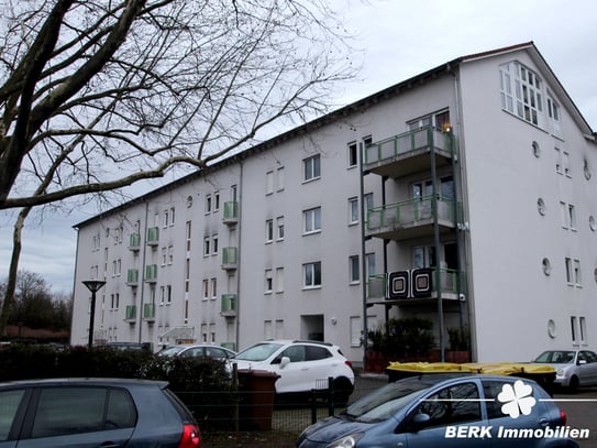 BERK Immobilien - gepflegte 3-Zimmer Eigentumswohnung mit Balkon und TG-Stellplatz in Mainnähe