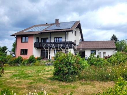 *Hochwertiges Zweifamilienhaus mit moderner Heiztechnik*