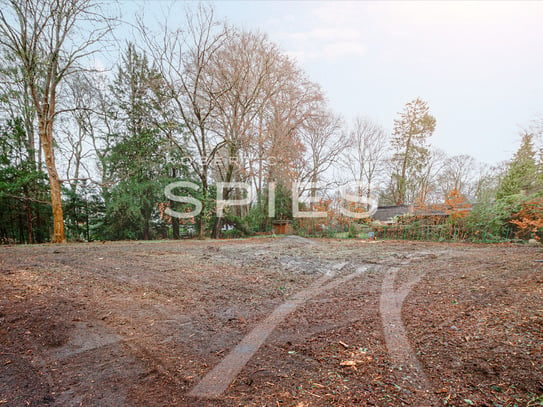 Baugrundstück für großzügige Einfamilienhaus-Bebauung in idyllischer Parklage