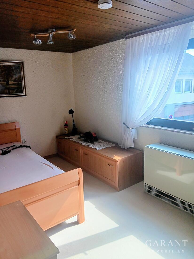 Schönes Wohn- und Geschäftshaus mit Laden in attraktiver Lage ! – 95179 Geroldsgrün, 95179 Geroldsgrün – Vorschaubild 5