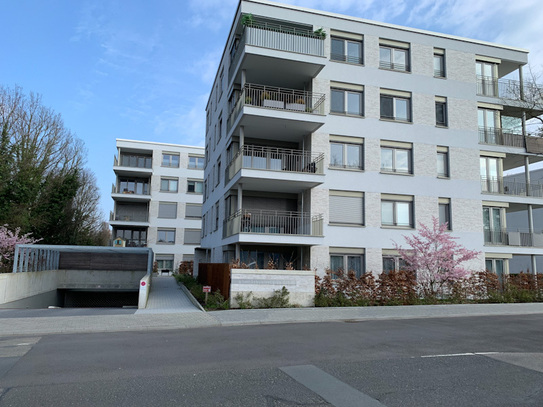 Barrierefreie, seniorengerechte 2 Zimmer-Wohnung mit Balkon und TG in Wiesbaden-Biebrich