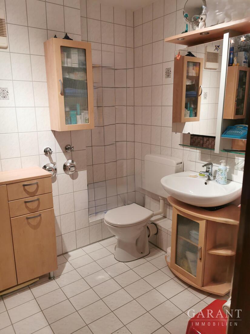 Ländliche 4-Zimmer-Erdgeschoss-Wohnung mit Terrasse, Balkon und Weitblick – 73663 Berglen, 73663 Berglen – Vorschaubild 3