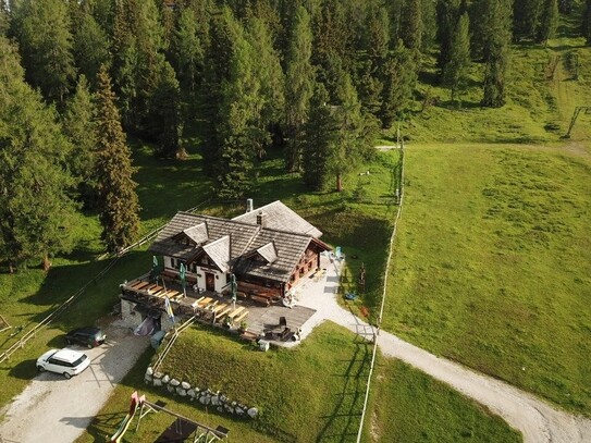 Bergjuwel zu verpachten: Einmalig gelegene Gastronomie-Almhütte am berühmten Friedenskircherl