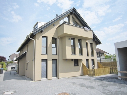Ein Traum! Ruhige, gut geschnittene 3-Zimmer-Wohnung in Rosenheim zu vermieten!