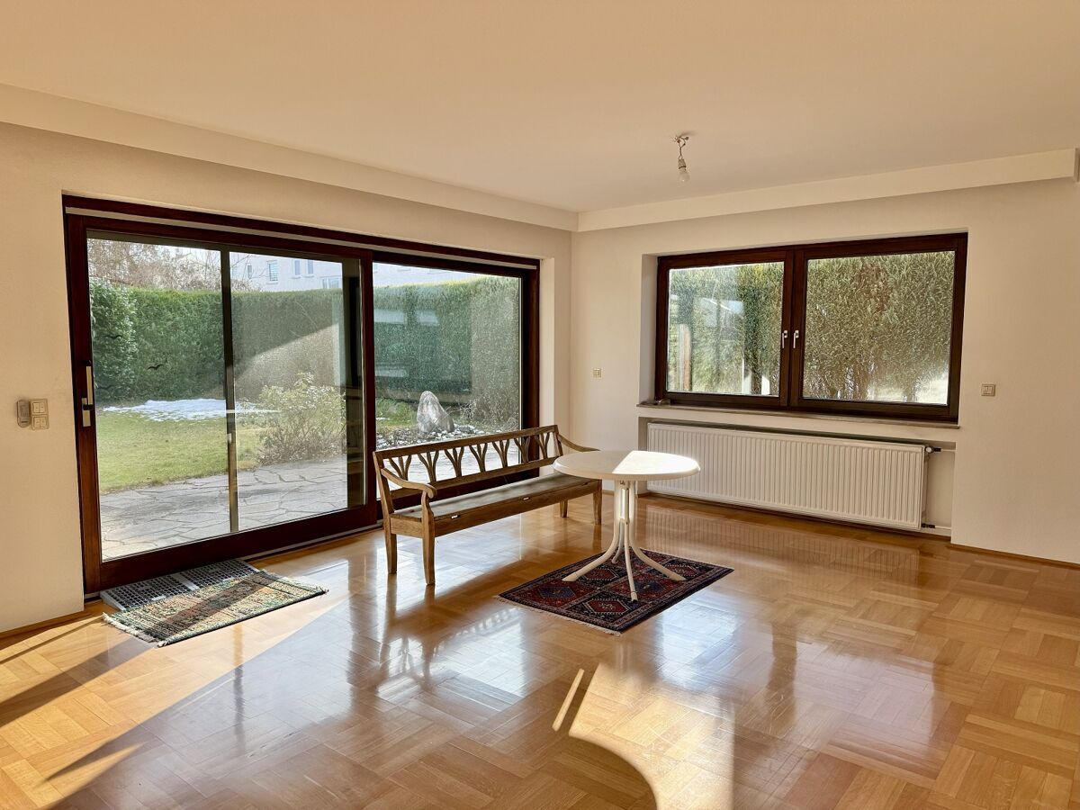 Großzügiges Zuhause für Familie & Generationen in Vöhringen – 89269 Vöhringen, 89269 Vöhringen – Vorschaubild 2
