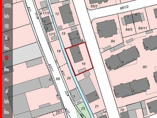 Baugrundstück mit Altbestand und gültiger Baugenehmigung für ein Mehrfamilienhaus in idealer Lage