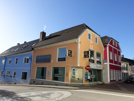 Wohn- und Geschäftshaus im Zentrum von Stadt Haag