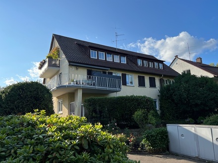"Helle und kompakte 3-Zi.-DG-ETW mit 16 qm Hobbyraum in Stuttgart-Sonnenberg"