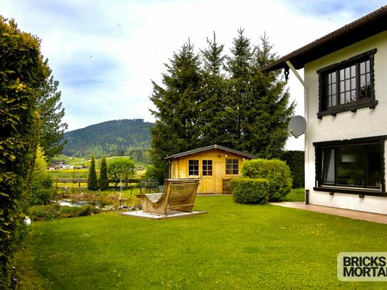 Vielfältige Wohnmöglichkeiten in den Bergen: Mehrfamilienhaus mit Wellness-Garten in Inzell