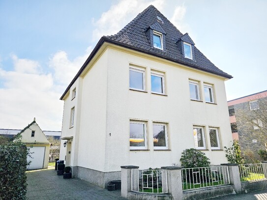 Dreifamilienhaus in zentraler Lage von Haste