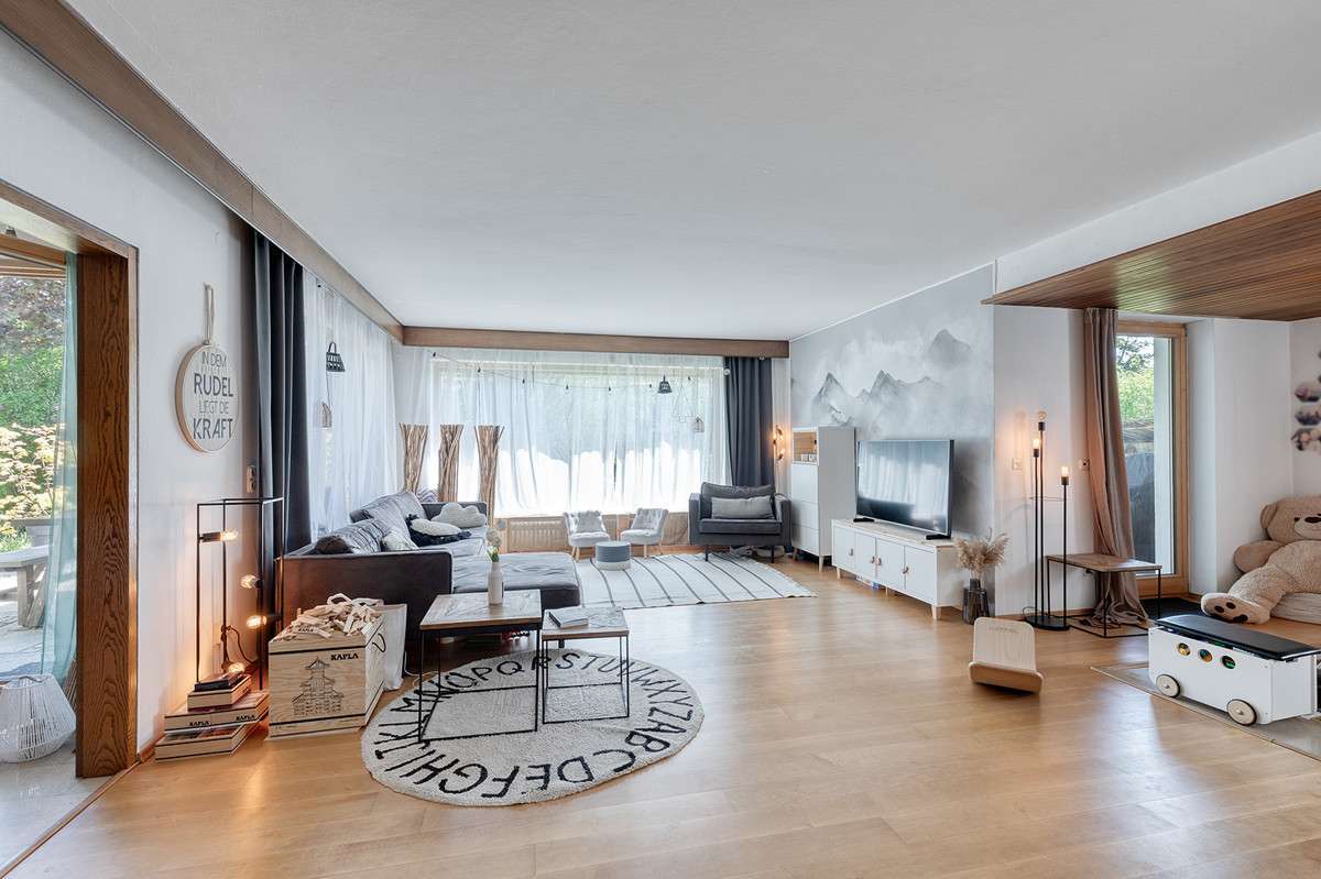 Einfamilienhaus mit Wohlfühlcharakter in begehrter Lage von Raubling/Pfraundorf! – 83064 Raubling, 83064 Raubling – Vorschaubild 7