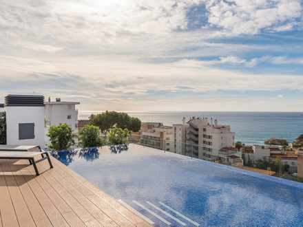 Exklusives Penthouse: Unvergleichlicher Luxus, Meerblick und privater Rooftop-Pool