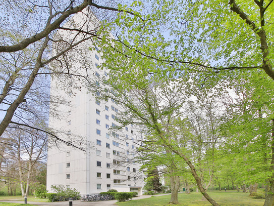 Herrliche 3-Zimmer-Wohnung im 8. Stock mit Panoramablick in Karlsruhe/Waldstadt