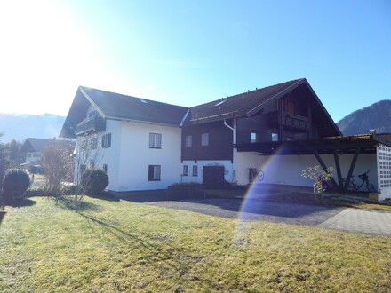 Vermietete Erdgeschosswohnung in ehemaligem Bauernhaus in Piding/ Berchtesgadener Land.