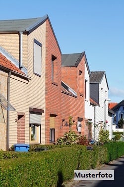 Einfamilien-Doppelhaushälfte mit Terrasse