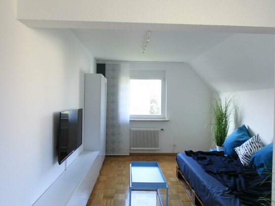 Tolles möbliertes großzügiges WG-Zimmer mit Dachterrasse