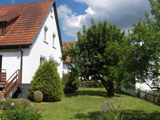 Ein Haus zum Verlieben ... mit schönem Garten!