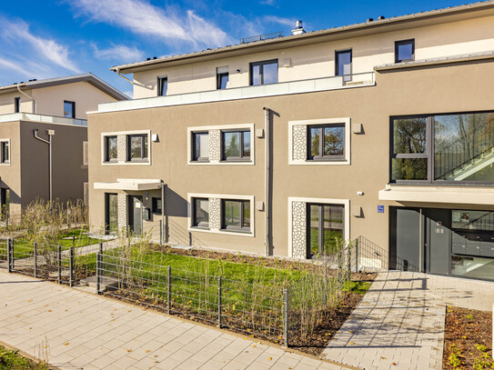 Bezugsfertig: Neubau-Reiheneckhaus mit viel Platz, Dachterrasse und Hobbyraum